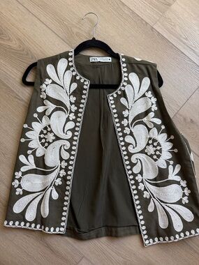Zara Olive Green Openfront Vest with White Floral Embroidery